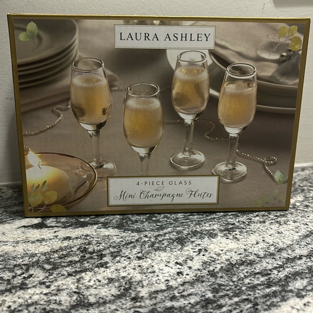 Laura Ashley Mini Champagne Flute Set